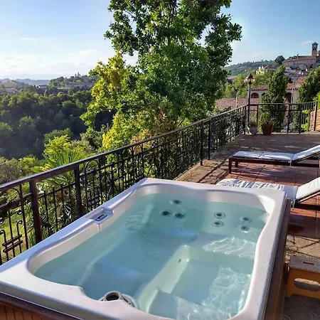 Al Cedro Terrazza Sul Monferrato Con Idromassaggio Apartman