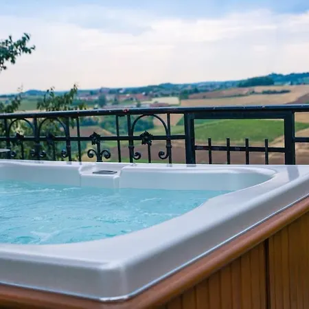 Al Cedro Terrazza Sul Monferrato Con Idromassaggio *