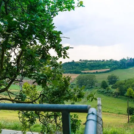 Al Cedro Terrazza Sul Monferrato Con Idromassaggio
