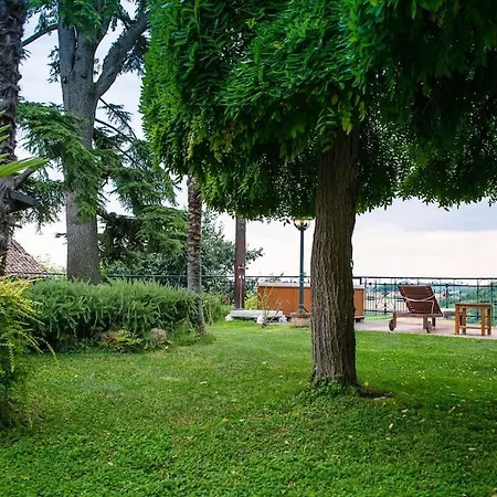 Al Cedro Terrazza Sul Monferrato Con Idromassaggio *