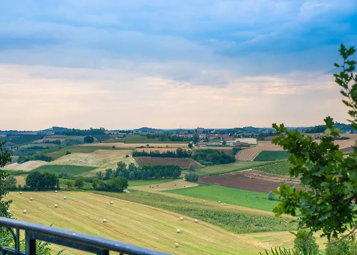 Al Cedro Terrazza Sul Monferrato Con Idromassaggio